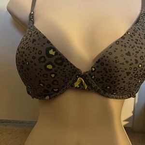 😍exhilaration 38D t-shirt push-up animal print bra😍